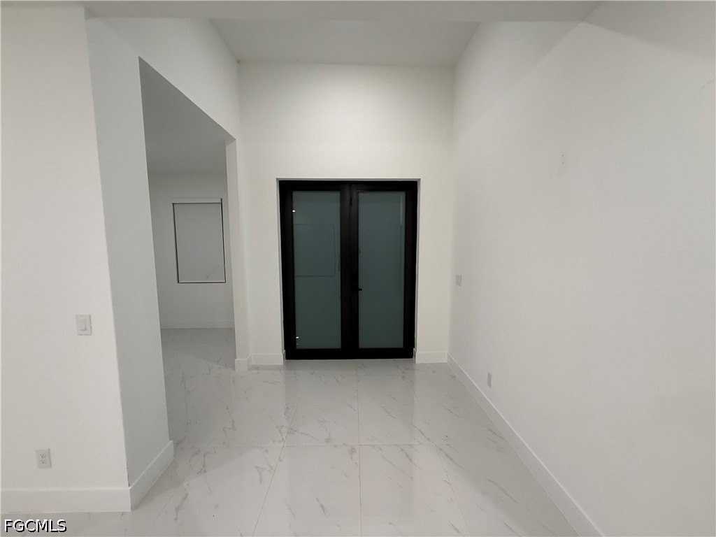 3201 57th St W - Photo 2 of 17