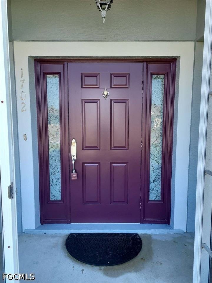 1702 Ne 33rd St - Photo 2 of 32