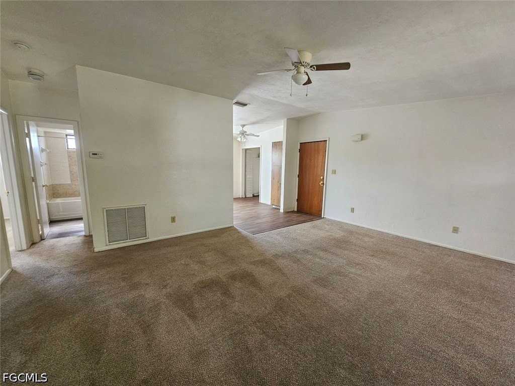 626 Se 13th Ct #3 - Photo 5 of 13