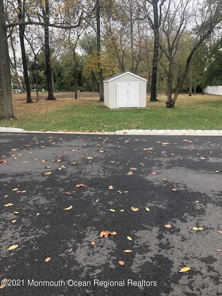 497 Sycamore Ave - Photo 6 of 17