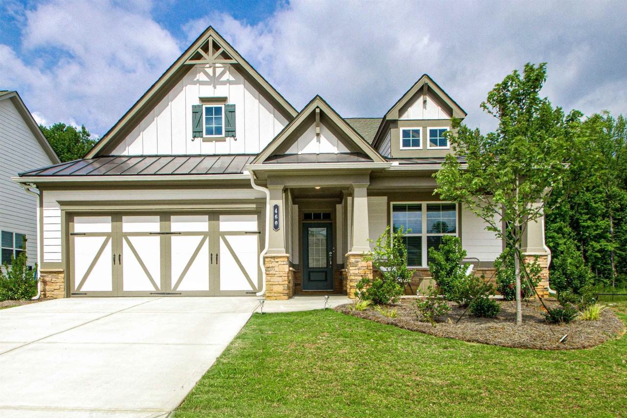 460 Plainfield St - Photo 3 of 46