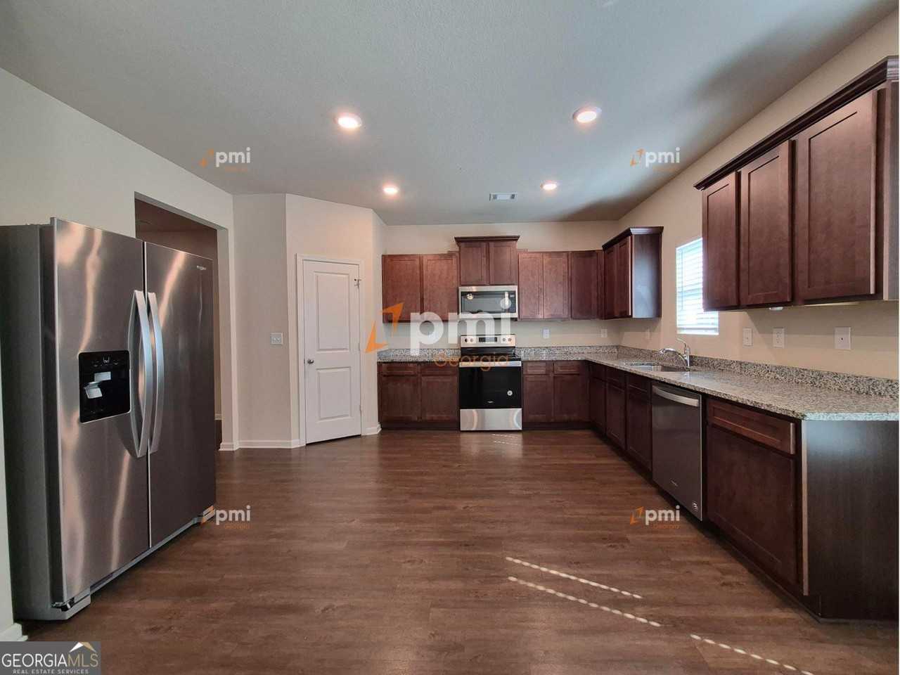 533 Moline Way - Photo 2 of 19