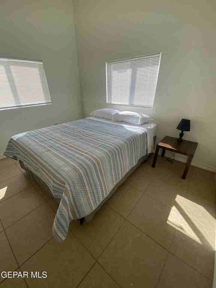 4151 Emory Rd Unit C - Photo 3 of 9