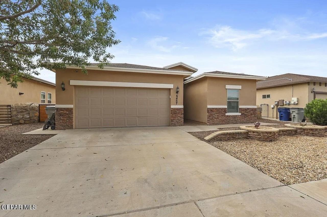 6457 Harapon St - Photo 2 of 23