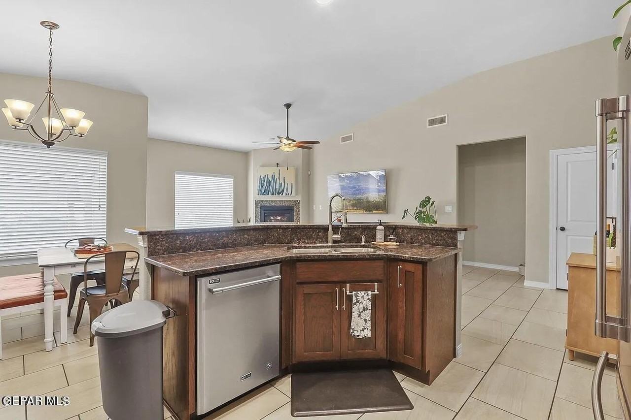 6457 Harapon St - Photo 5 of 23