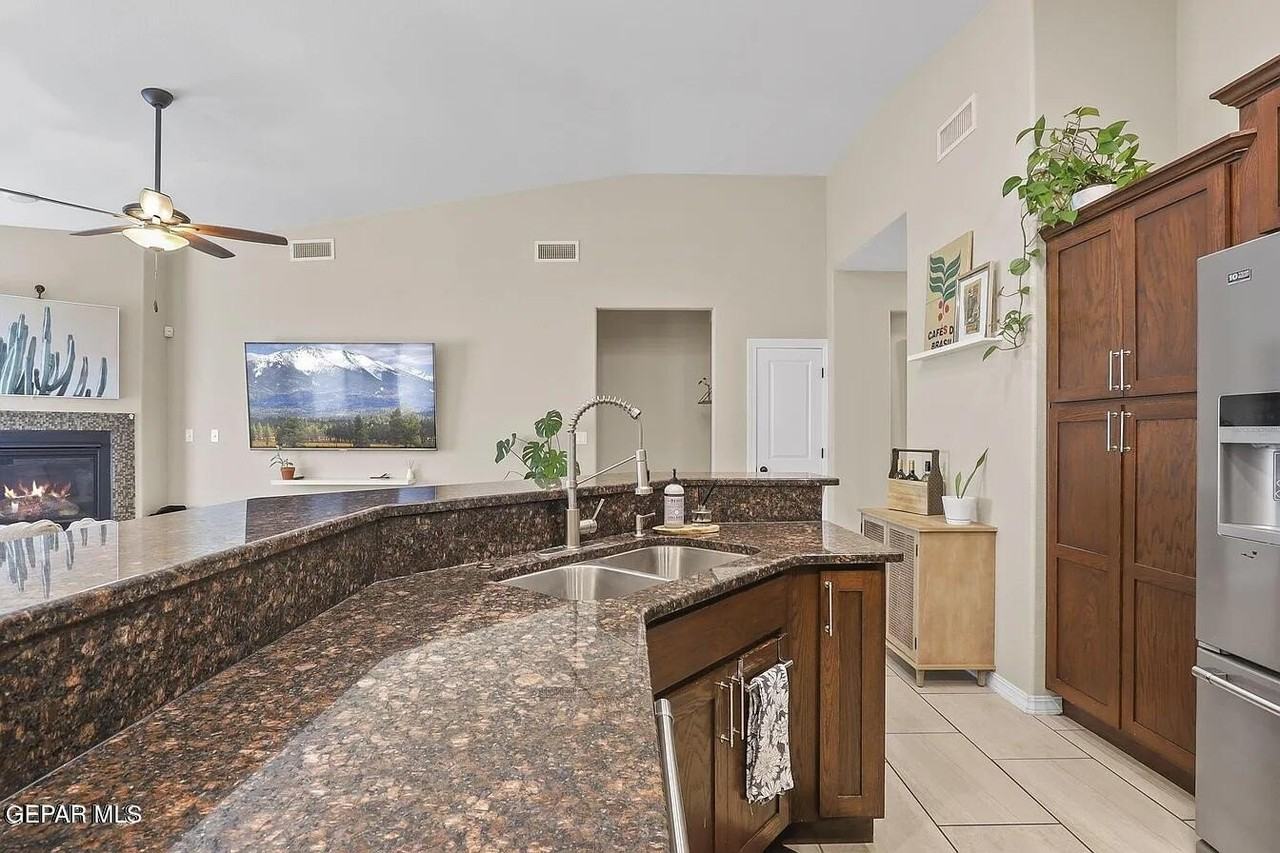 6457 Harapon St - Photo 6 of 23