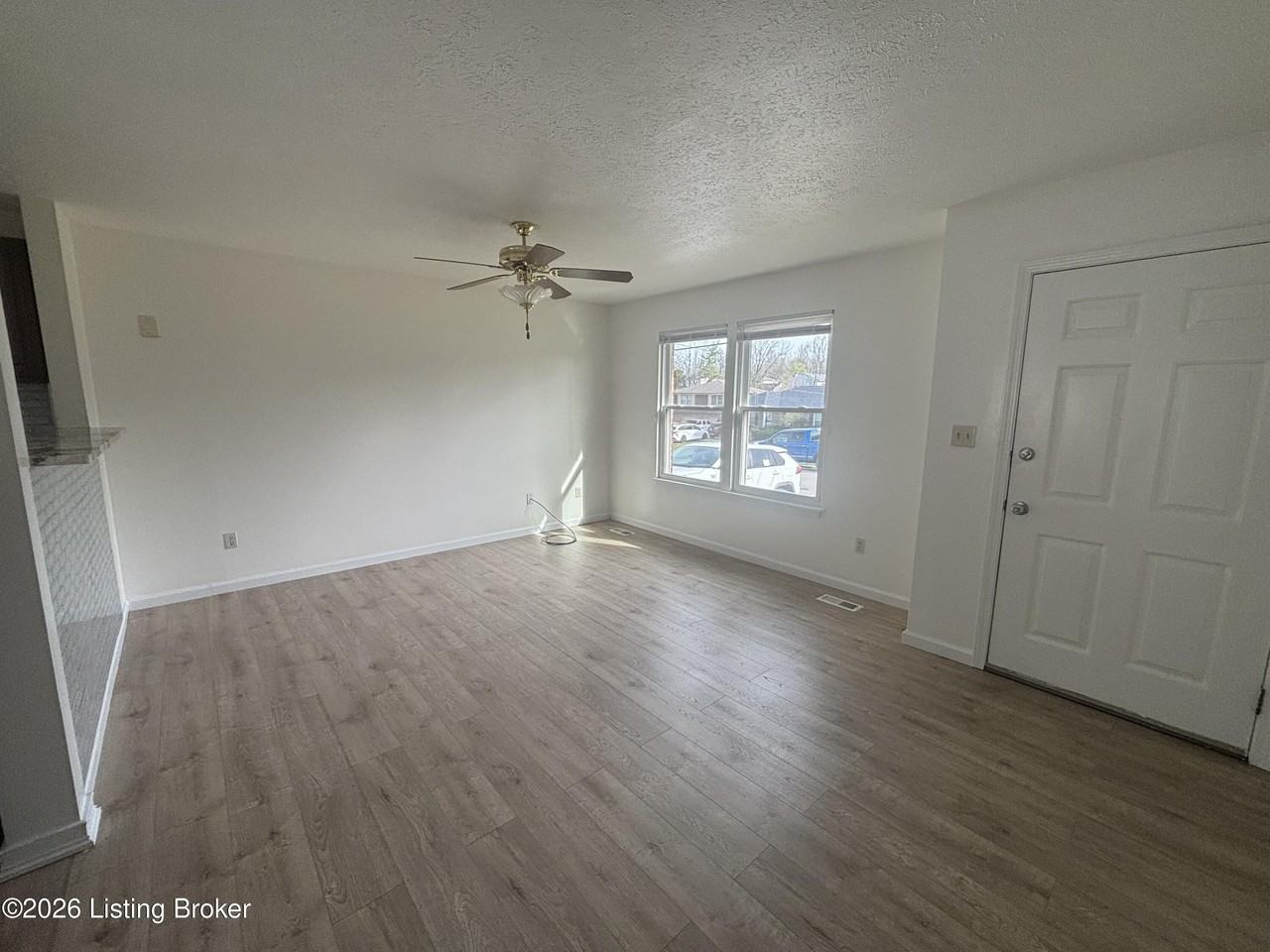 8409 Damascus Cir - Photo 2 of 14