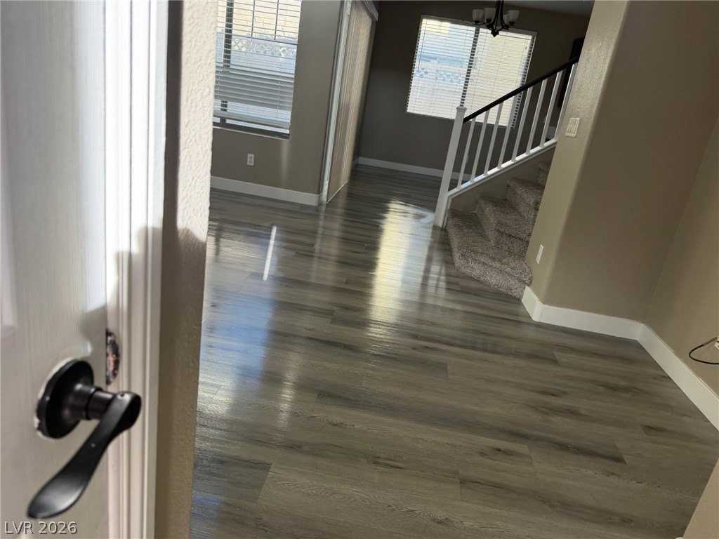 8122 Altamont Ridge St - Photo 3 of 10