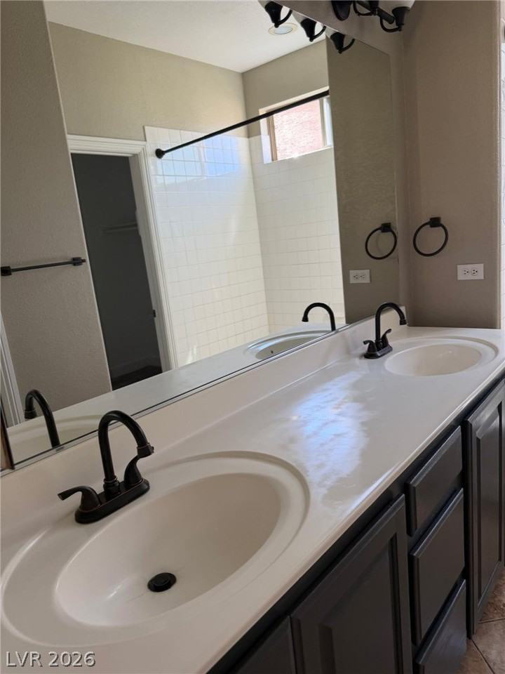 8122 Altamont Ridge St - Photo 7 of 10