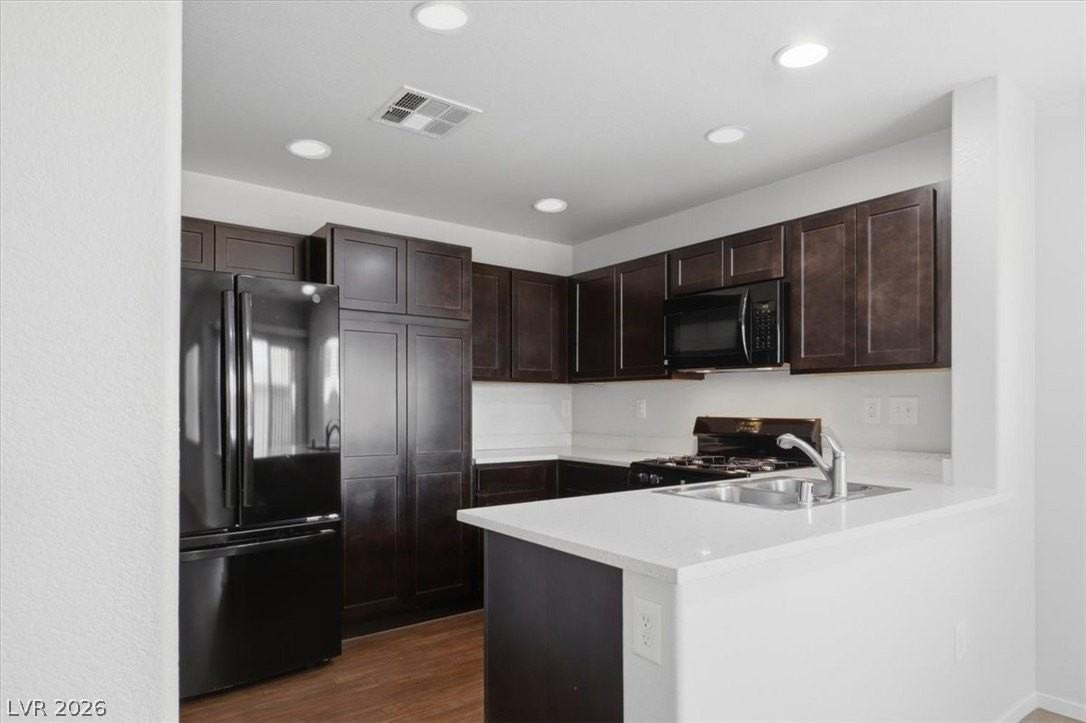 4114 Sandy Breeze Ln - Photo 4 of 26