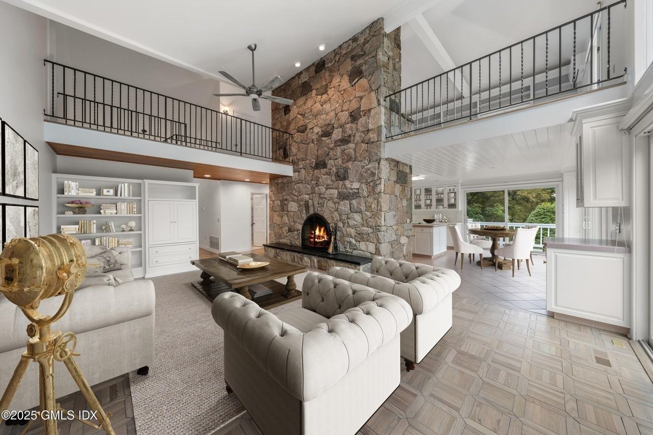 21 Harkim Rd - Photo 7 of 40