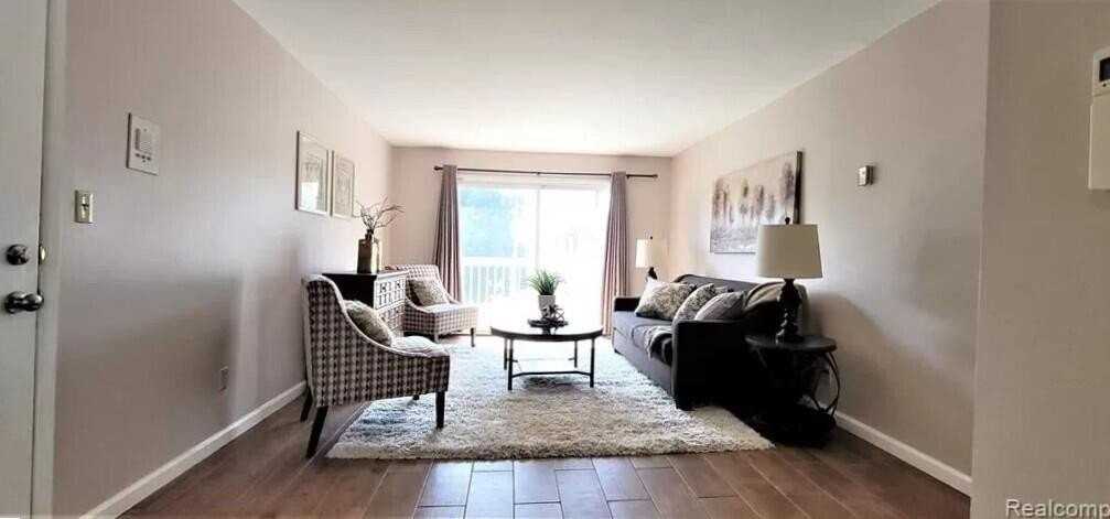 2445 Torquay Ave #211 - Photo 3 of 16