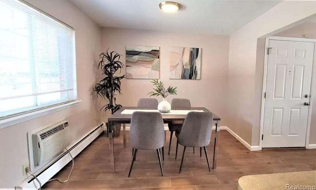 2445 Torquay Ave #211 - Photo 4 of 16