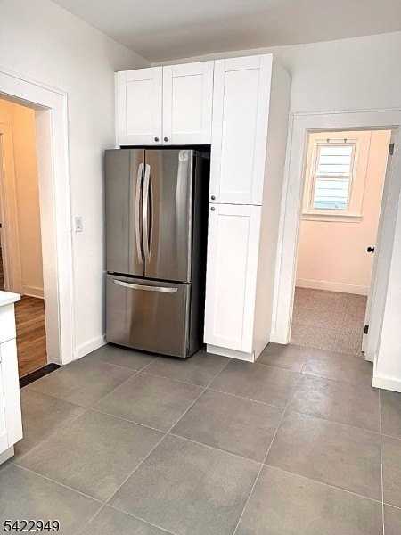 359 S 20th St - Photo 5 of 9