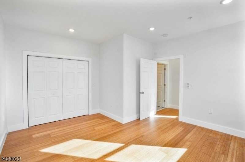 100 North Ave #3C - Photo 4 of 5
