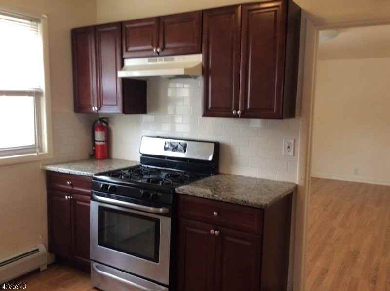 109 Scoles Ave - Photo 2 of 10