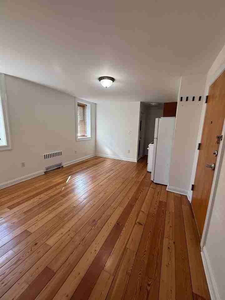 800 Bloomfield St #G - Photo 4 of 8