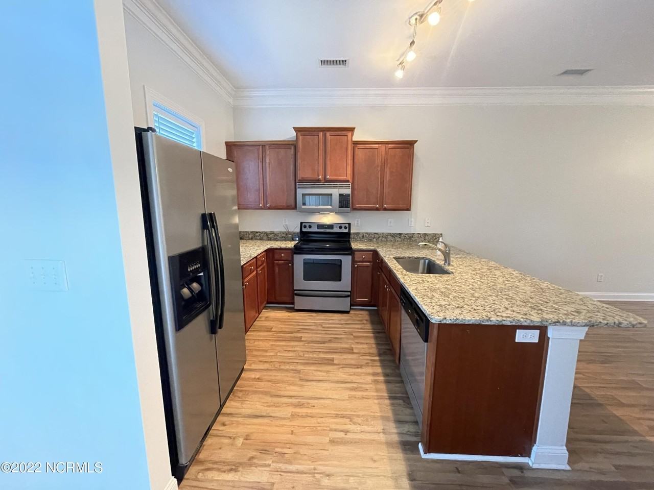 4804 Exton Park Loop - Photo 4 of 20