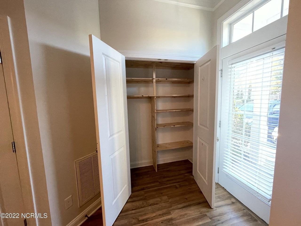 4804 Exton Park Loop - Photo 5 of 20