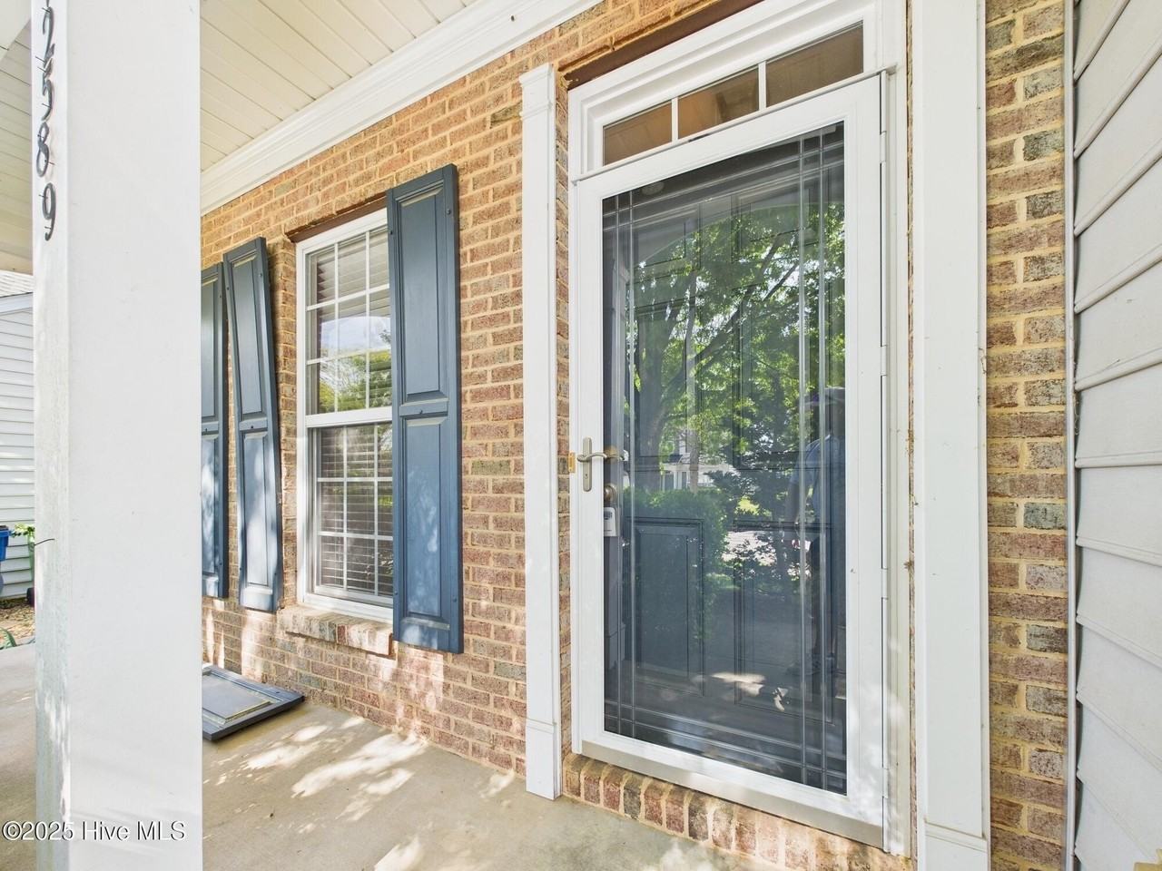 12589 Honeychurch St - Photo 5 of 50