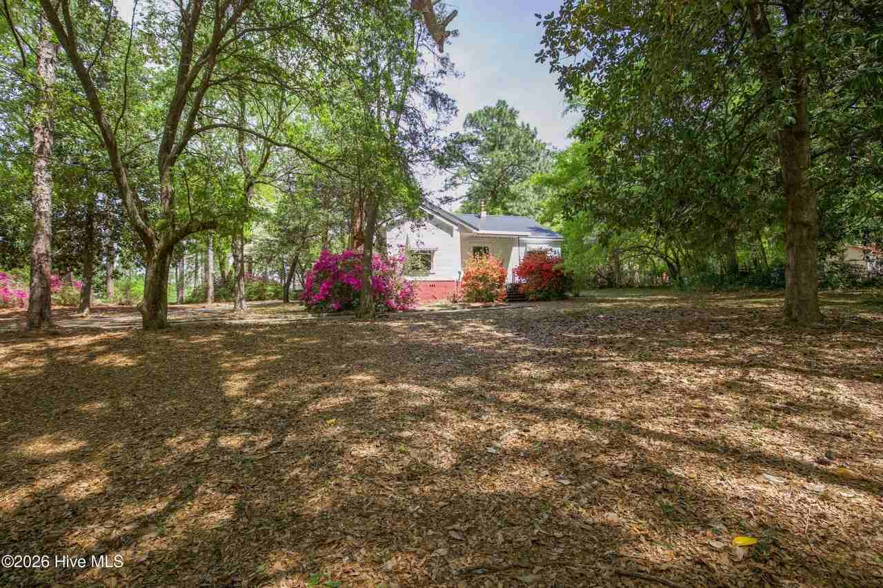 701 E Main St - Photo 2 of 23