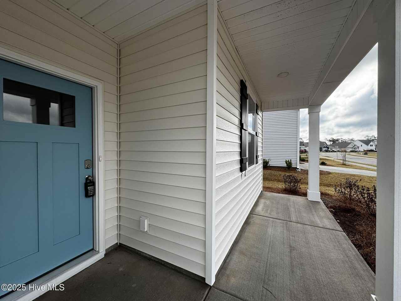 2084 Willowleaf Dr - Photo 2 of 22