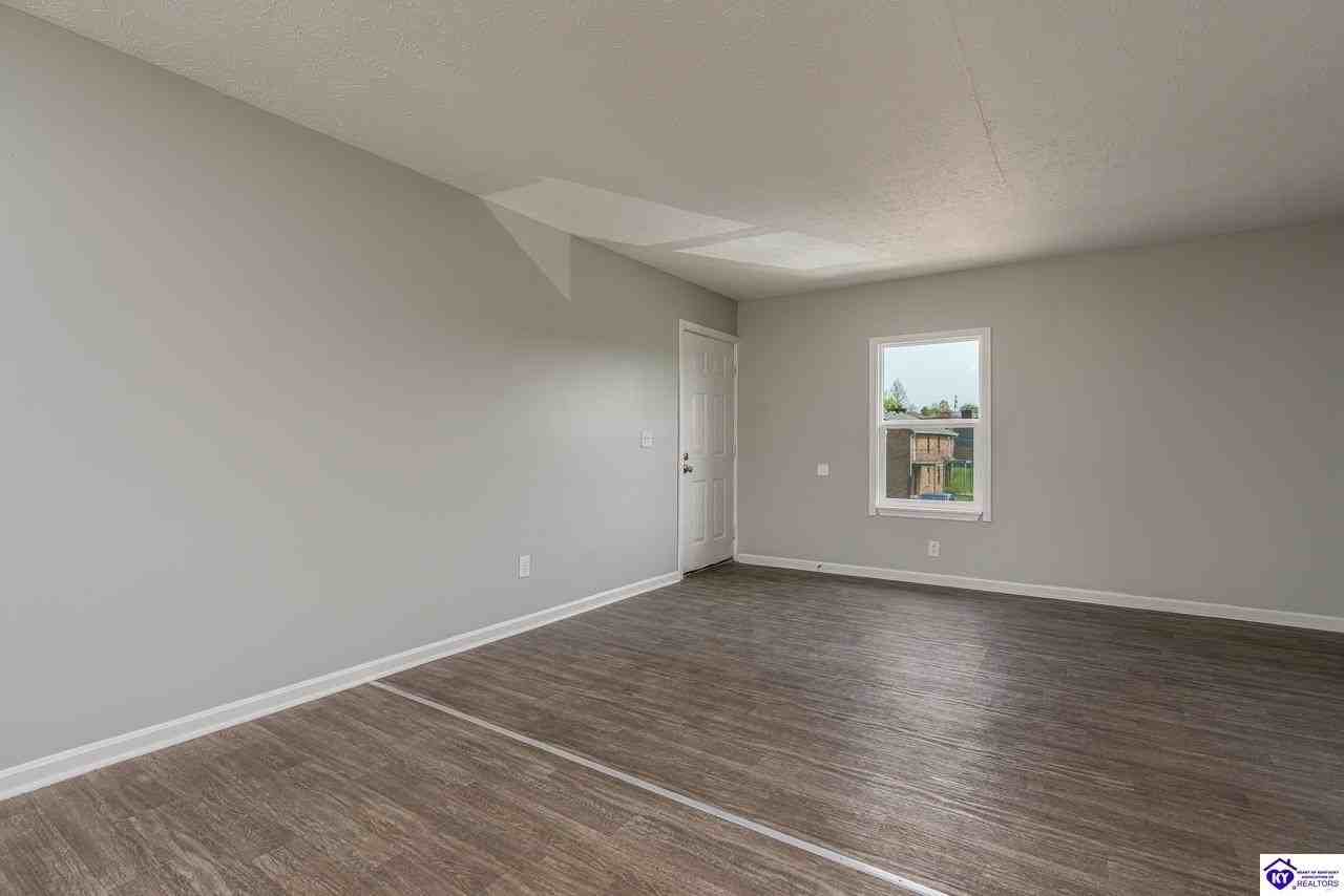 2845 Frontier Ct #5 - Photo 2 of 8