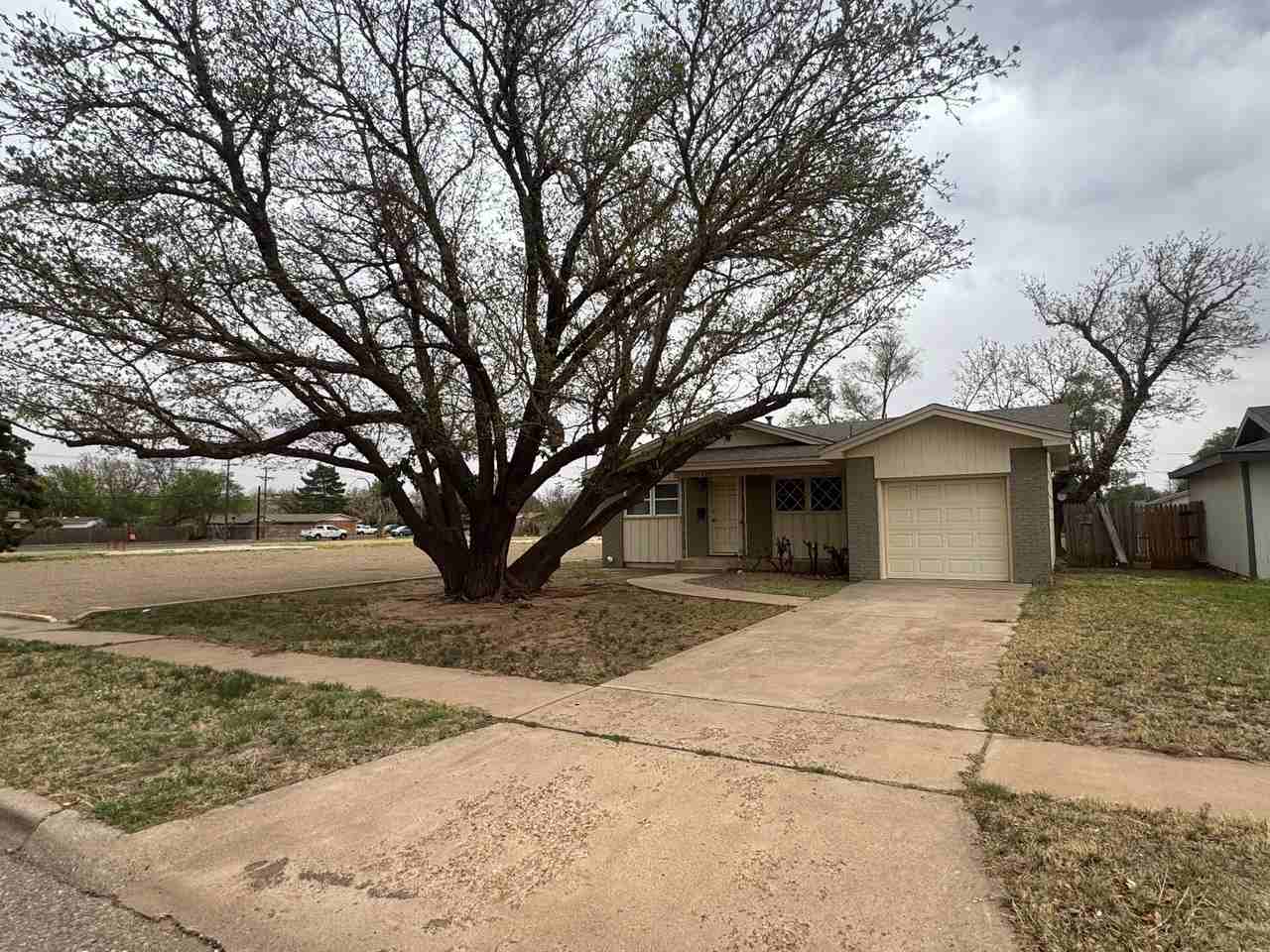 4409 38th St - Photo 2 of 21