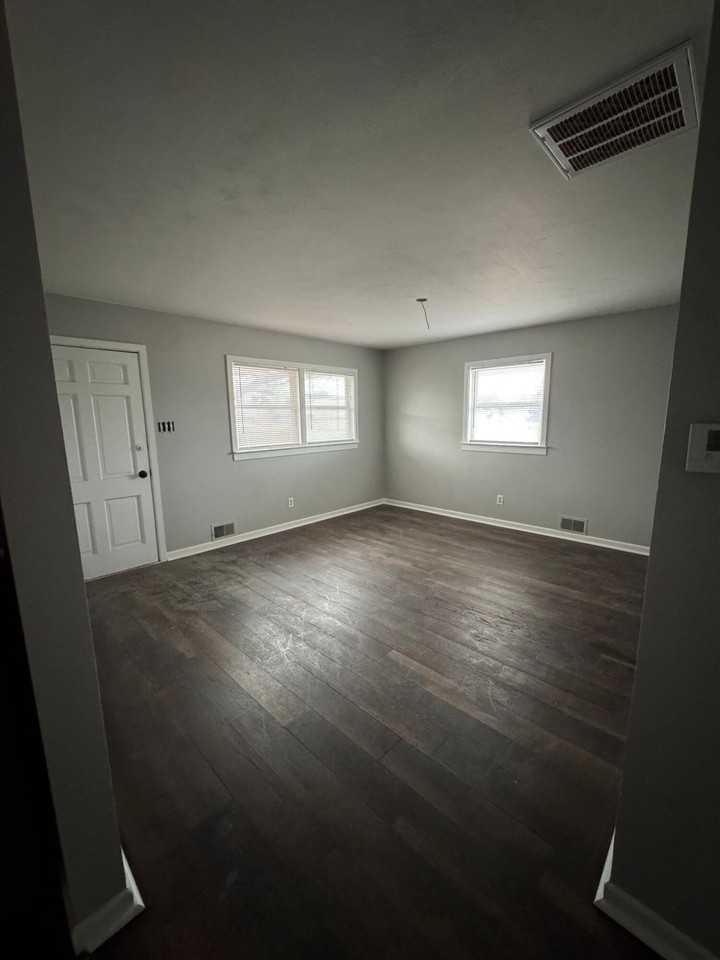 4409 38th St - Photo 3 of 21