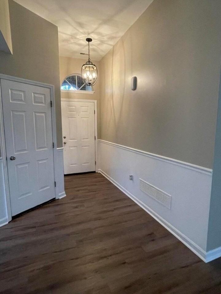 821 Palomino Ln - Photo 3 of 25