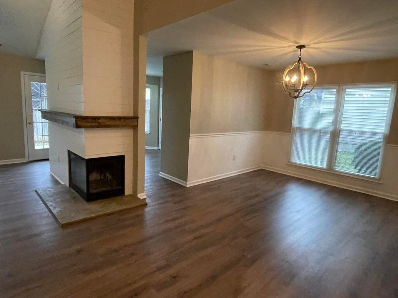 821 Palomino Ln - Photo 4 of 25