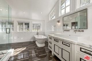 1277 N Norman Pl - Photo 4 of 8