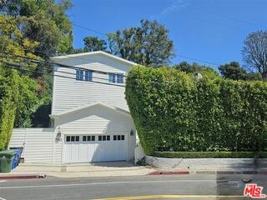 featured image of 580 N Kenter Ave