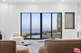 6380 Meadows Ct - Photo 2 of 8