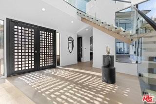 6380 Meadows Ct - Photo 6 of 8