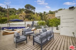 8507 Franklin Ave - Photo 6 of 8