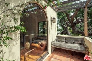 8515 Ridpath Dr - Photo 3 of 8