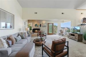 featured image of 625 Fontana Way