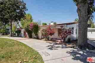 12255 Addison St - Photo 2 of 8