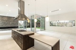 16540 Moorpark St - Photo 4 of 8