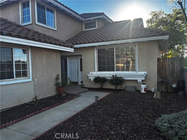 44559 Aspen St - Photo 2 of 8