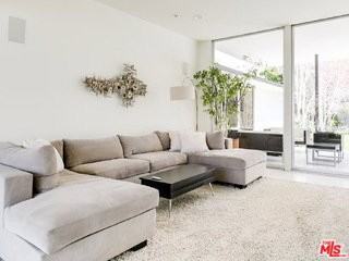 5470 Katherine Ave - Photo 4 of 7