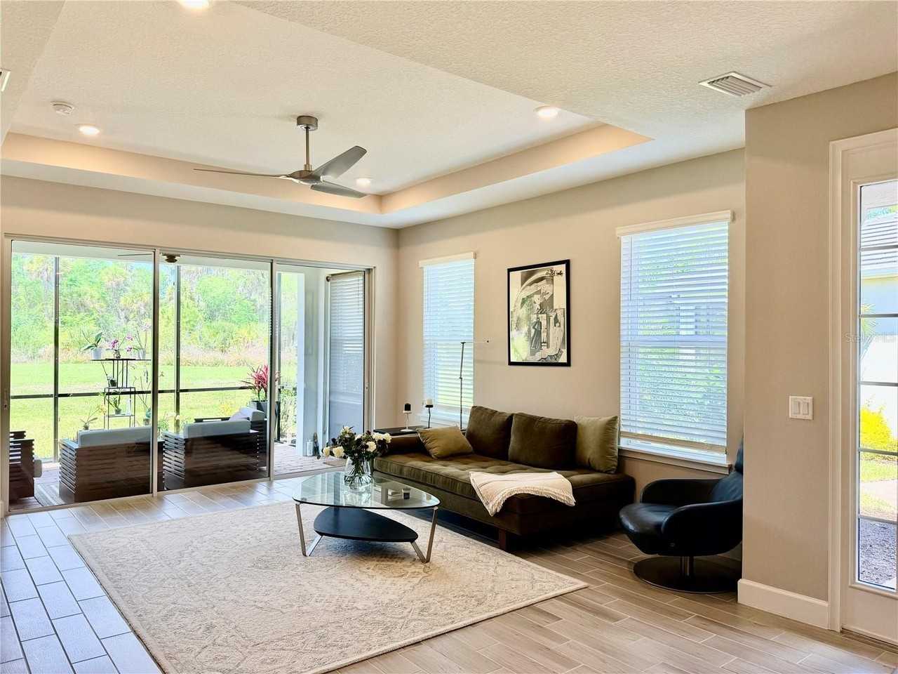 6111 Mesa Gln - Photo 4 of 50