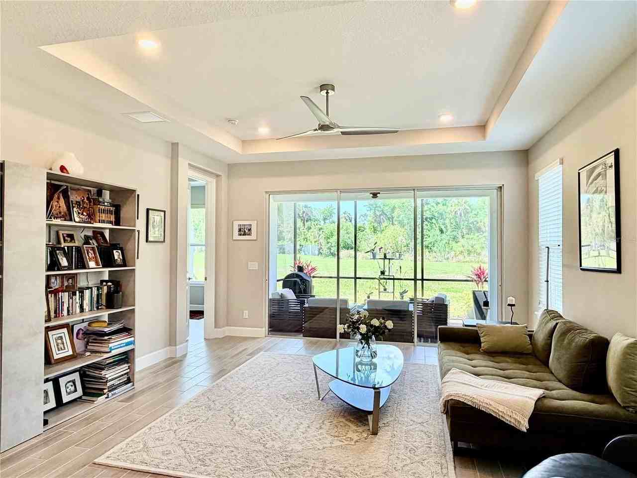 6111 Mesa Gln - Photo 5 of 50