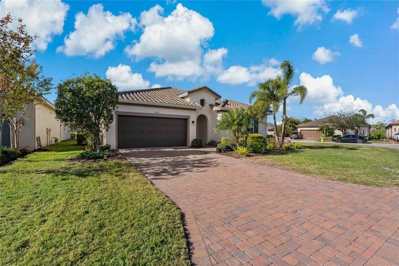 4604 Tobermory Way - Photo 2 of 50