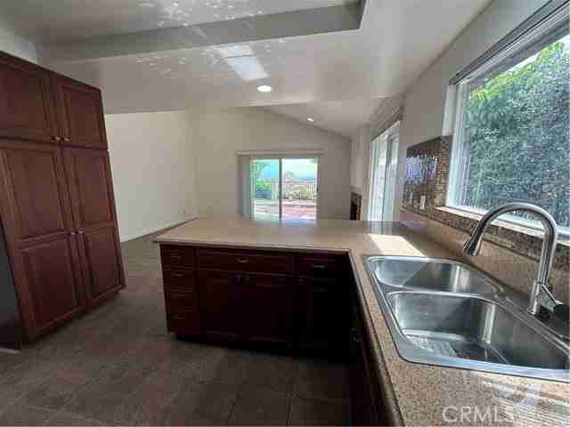 3107 Carolwood Ln - Photo 3 of 8