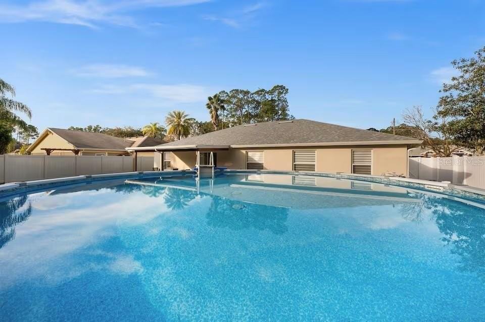 3 Ryecroft Ln - Photo 2 of 50