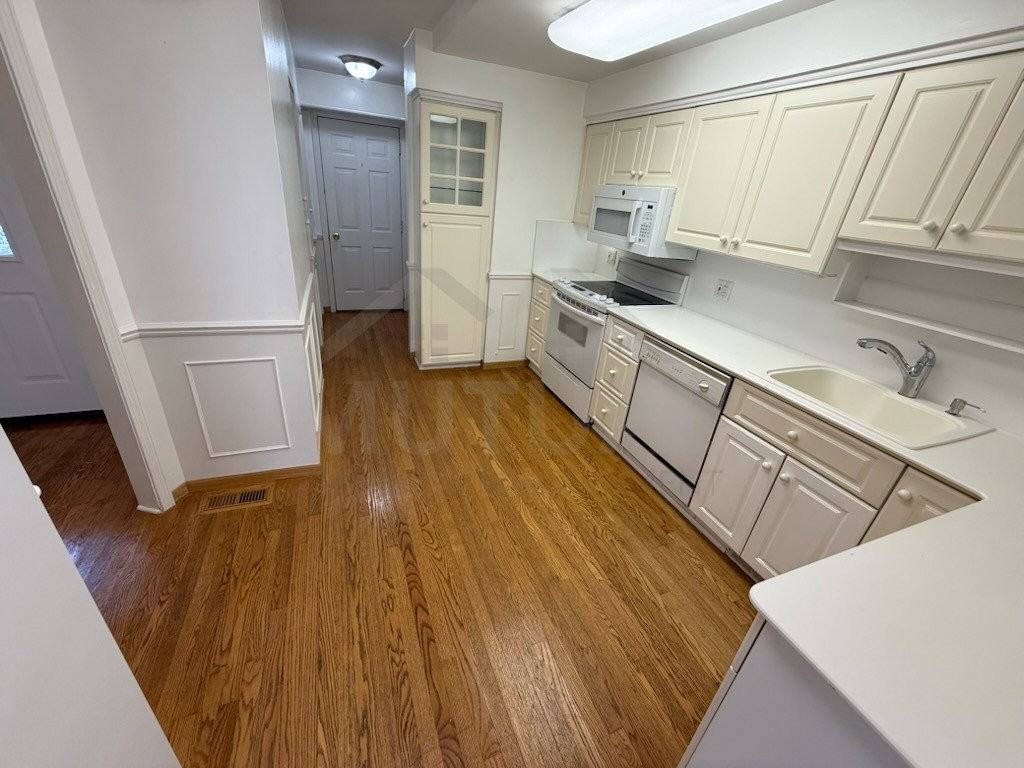 48108 Colony Farm Cir - Photo 6 of 8