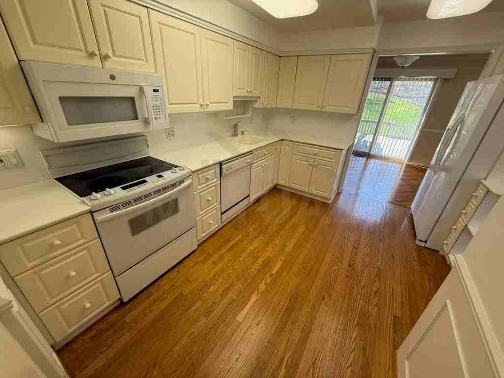 48108 Colony Farm Cir - Photo 7 of 8