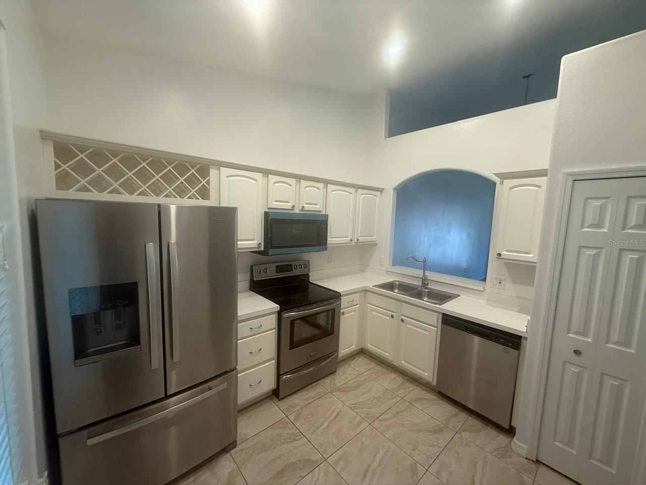2860 Osprey Cove Pl #202 - Photo 2 of 27